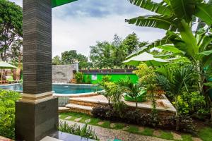 Bazén v ubytování Lembongan Hostel nebo v jeho okolí