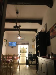 Kuchyňa alebo kuchynka v ubytovaní Na tazzulel e cafe