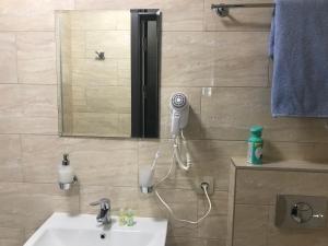 Koupelna v ubytování Dudman Hotel