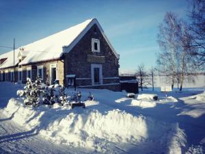 Hotel Jestřábí durante l'inverno