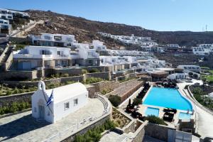 Bazén v ubytování Myconian Villa Collection - Preferred Hotels & Resorts nebo v jeho okolí