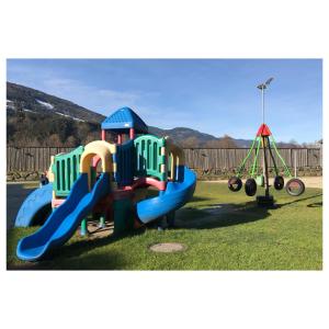 Herní místnost nebo prostor pro děti v ubytování Mountainview Lodge - Chalet im Zillertal direkt am 5 Sterne Campingplatz Aufenfeld mit Hallenbad und Sauna