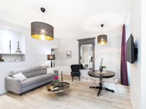 Gallery image of Chic Apartments Opera in Paris