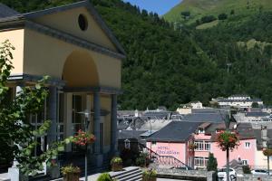 Gallery image of Hotel Christian in Cauterets
