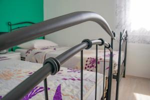 Postel nebo postele na pokoji v ubytování Apartments Šolta