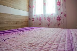 Postel nebo postele na pokoji v ubytování Apartments Šolta