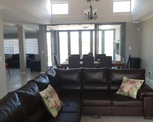 Imagen de la galería de 679 Morsvalla Way Langebaan Golf Estate, en Langebaan