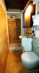 Gallery image of Chalet Sul Lago Hotel In Montagna in Moncenisio