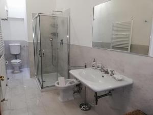 Bagno di La Rosa Townhouse