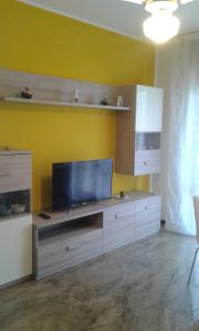 A television and/or entertainment centre at CASA FEDERICA