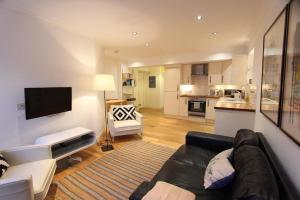 3 New Assembly Close - Royal Mile