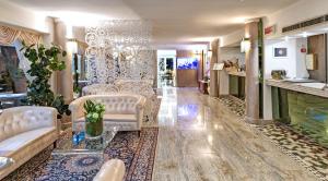 Kuchyň nebo kuchyňský kout v ubytování Hotel Feldberg