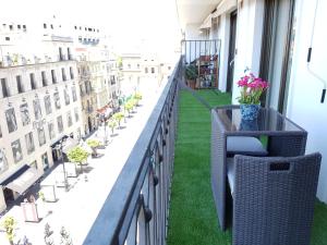 A balcony or terrace at BeHouse Avenida