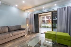 Posezení v ubytování Fallsway Suites