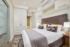 Katil atau katil-katil dalam bilik di The Regency Apartment Hotel Menlyn