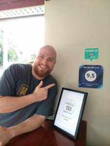 Certifikát, hodnocení, plakát nebo jiný dokument vystavený v ubytování SER-EN-DIP-I-TY - SHA Extra Plus