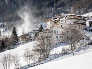 Obiekt Panoramablick Sölden zimą