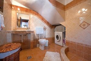 A bathroom at Secret Paradise Beach Villa