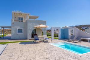 Bazén v ubytovaní Sun and Moon Villas alebo v jeho blízkosti