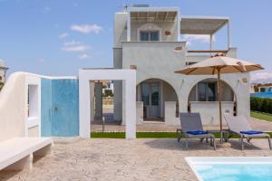 Bazén v ubytovaní Sun and Moon Villas alebo v jeho blízkosti