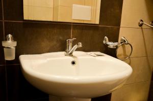 A bathroom at Ivanovi Apartments Még 15 kép