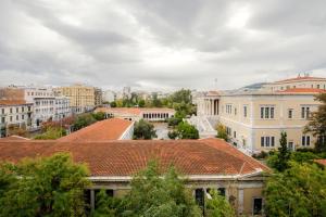 Afbeelding uit fotogalerij van Retro Apartment at Trendy Exarcheia in Athene