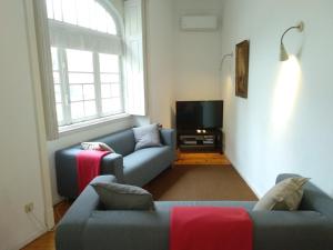 Gallery image of Carolina M Apartment in front of Metro in Porto