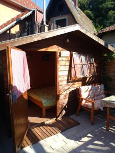 Hostel Trajan的阳台或露台