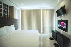 TV/trung tâm giải trí tại Duy Ninh Hotel