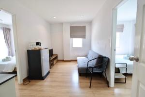Η κουζίνα ή μικρή κουζίνα στο Living at Sphere Family room
