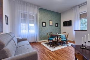 Μια τηλεόραση ή/και κέντρο ψυχαγωγίας στο Appartamenti Tommasini