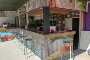 Lounge nebo bar v ubytování Océan Vacances - Camping Paradis