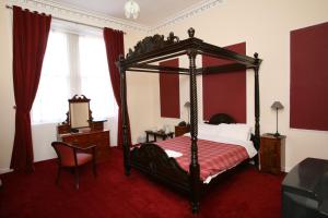 Gallery image of Clifton Hotel in Glasgow