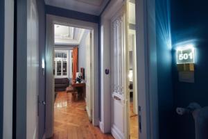 A bed or beds in a room at Lina Hotel Taksim Pera