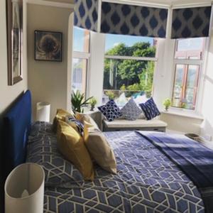Lismore Guest House的休息区