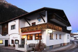 akritkritkritkritkritkritkritkritkritkritkritkritkritkritkrit di Gasthof Talblick a Ischgl