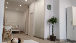 Zdjęcie z galerii obiektu Suites Jeronimo de Cordoba w Sewilli