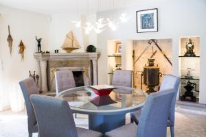 A seating area at Villa Mertcan by Important Group Travel BD439