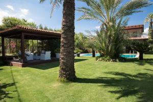 The swimming pool at or close to Villa Mertcan by Important Group Travel BD439