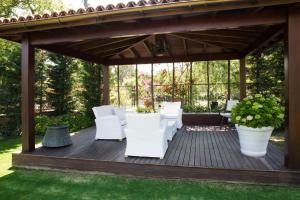 A garden outside Villa Mertcan by Important Group Travel BD439
