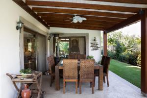 A garden outside Villa Mertcan by Important Group Travel BD439