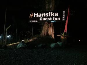 Vottorð, verðlaun, skilti eða annað skjal til sýnis á Hansika Guest Inn