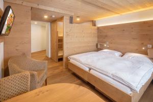 Fotografija v galeriji nastanitve Hotel Edelweiss Blatten Lötschental v mestu Blatten im Lötschental