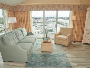Un lugar para sentarse en Anchor In Hotel - Hyannis, MA
