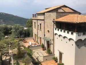 Foto dalla galleria di Montebosco Luxury Country House a Piano di Sorrento