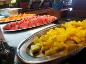 Makanan di atau berdekatan hotel