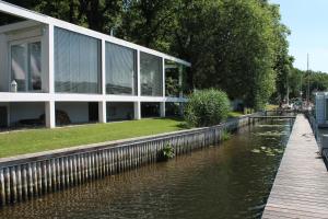 Gallery image of Haus direkt am See in Berlin