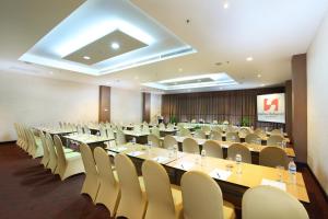 Бизнес пространство и/или конферентна стая в Swiss-Belhotel Kendari