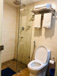Ένα μπάνιο στο The Milestone Hotel