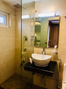 Ένα μπάνιο στο The Milestone Hotel